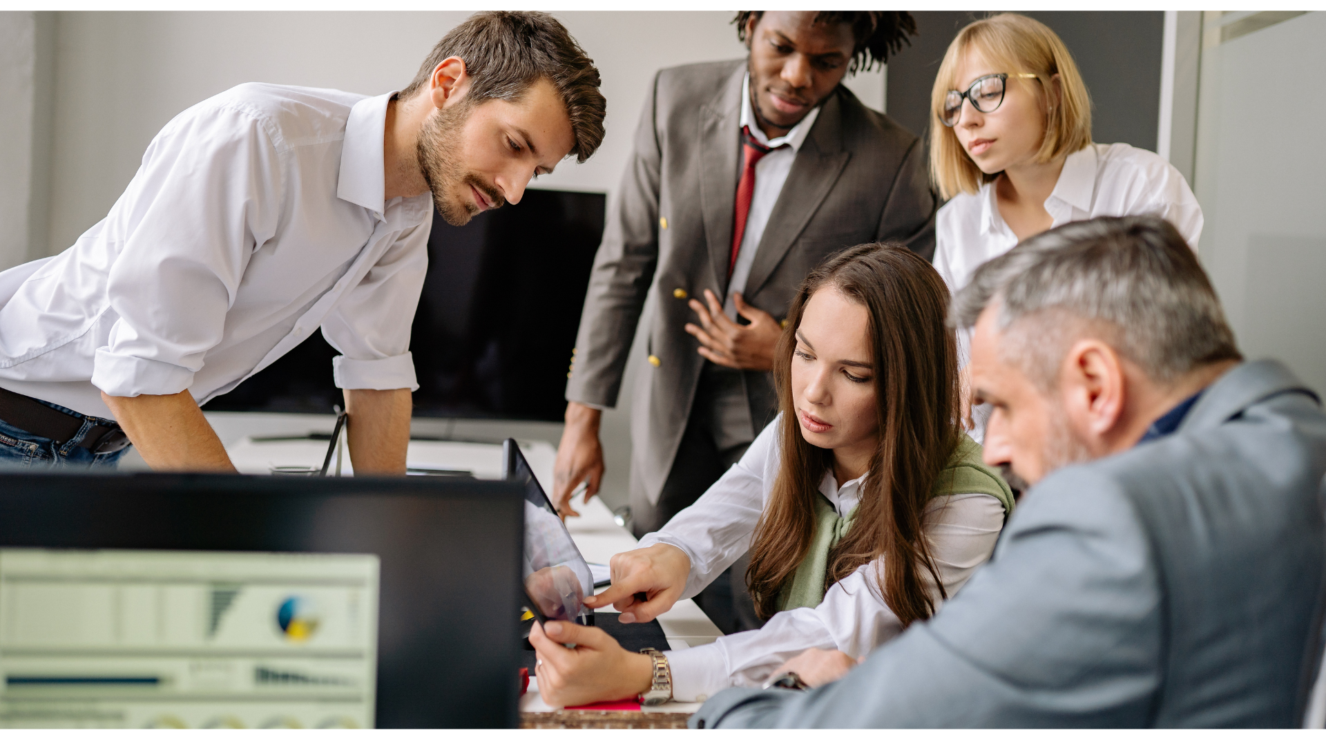 How to Become a Virtual Assistant and IT support in the UK: Skills, Salary & Career Guide