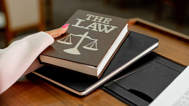 How to be a paralegal in the uk: Quickest way